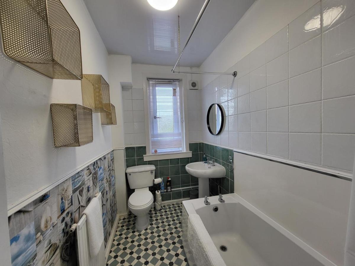אדינבורו 4 Bedrooms Apartment By Sensational Stay Short Lets & Serviced Accommodation מראה חיצוני תמונה
