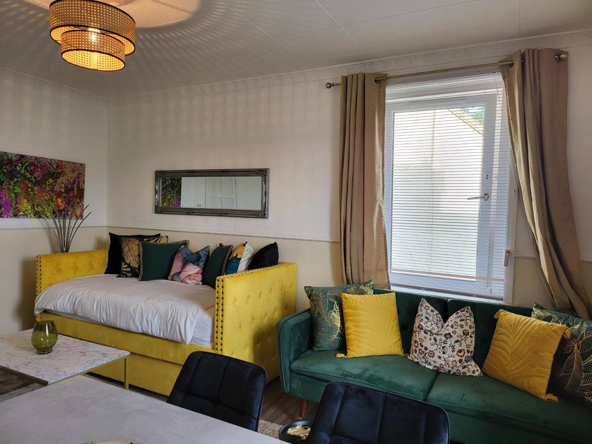 אדינבורו 4 Bedrooms Apartment By Sensational Stay Short Lets & Serviced Accommodation מראה חיצוני תמונה