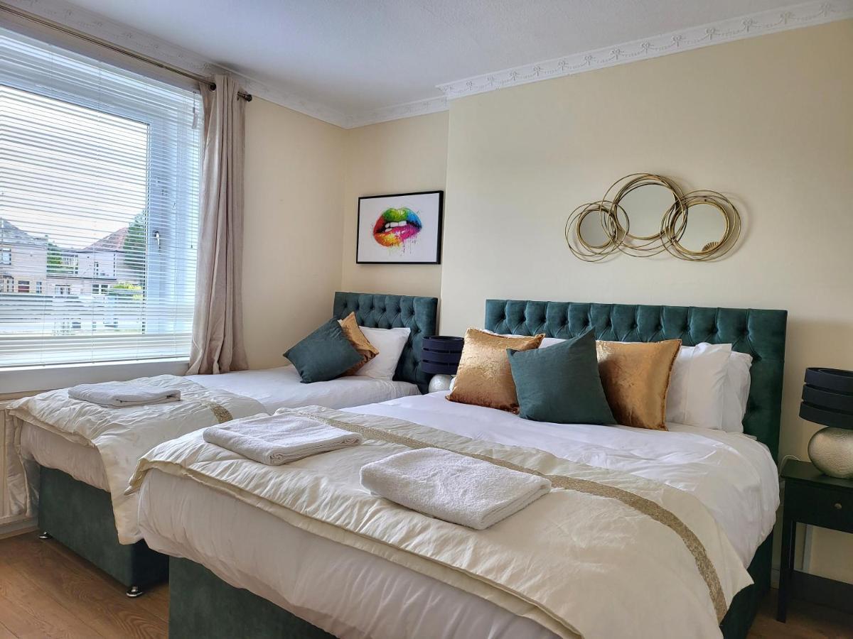 אדינבורו 4 Bedrooms Apartment By Sensational Stay Short Lets & Serviced Accommodation מראה חיצוני תמונה