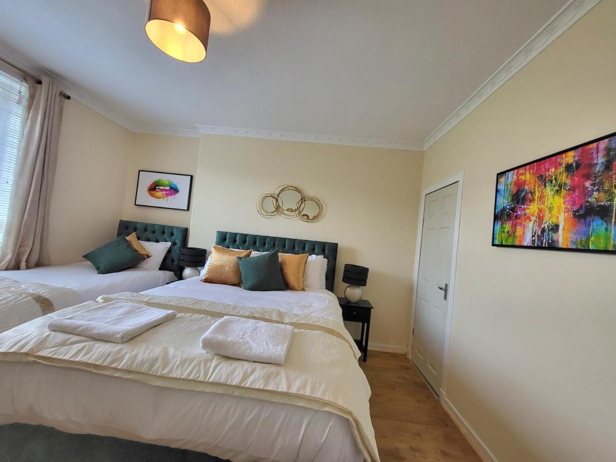 אדינבורו 4 Bedrooms Apartment By Sensational Stay Short Lets & Serviced Accommodation מראה חיצוני תמונה