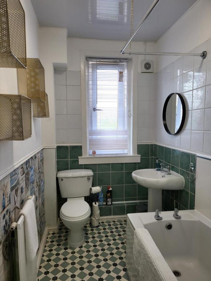 אדינבורו 4 Bedrooms Apartment By Sensational Stay Short Lets & Serviced Accommodation מראה חיצוני תמונה
