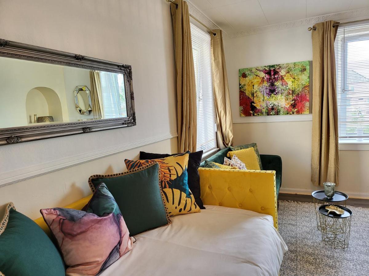 אדינבורו 4 Bedrooms Apartment By Sensational Stay Short Lets & Serviced Accommodation מראה חיצוני תמונה