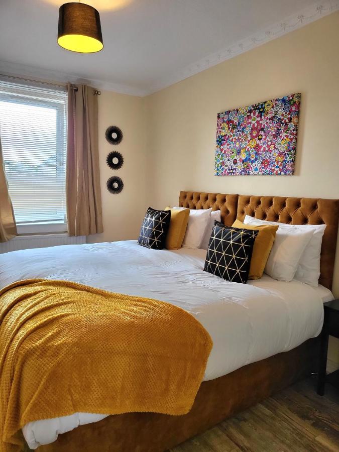 אדינבורו 4 Bedrooms Apartment By Sensational Stay Short Lets & Serviced Accommodation מראה חיצוני תמונה