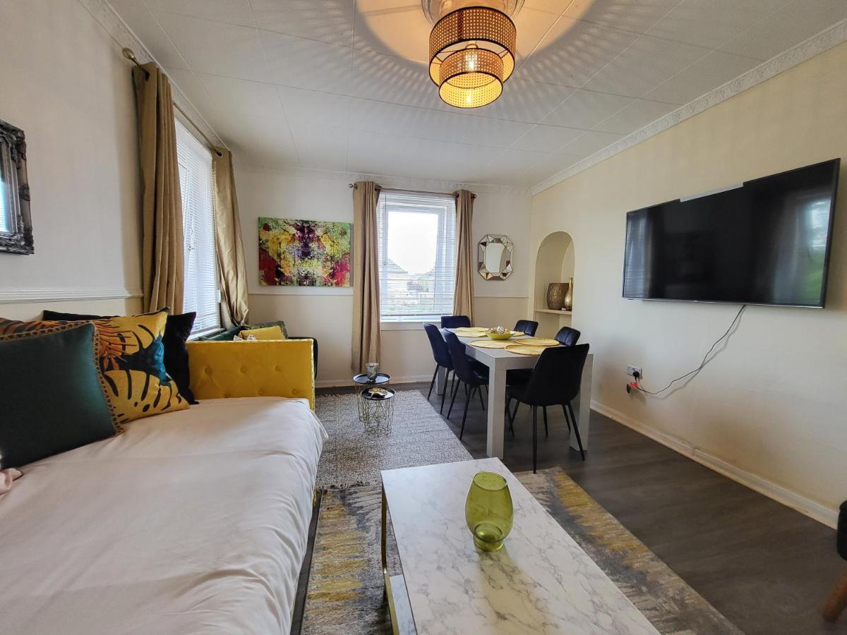 אדינבורו 4 Bedrooms Apartment By Sensational Stay Short Lets & Serviced Accommodation מראה חיצוני תמונה