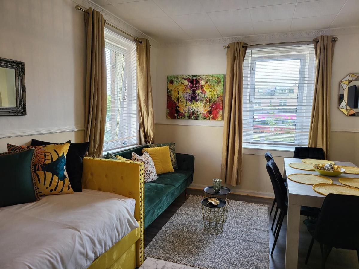 אדינבורו 4 Bedrooms Apartment By Sensational Stay Short Lets & Serviced Accommodation מראה חיצוני תמונה