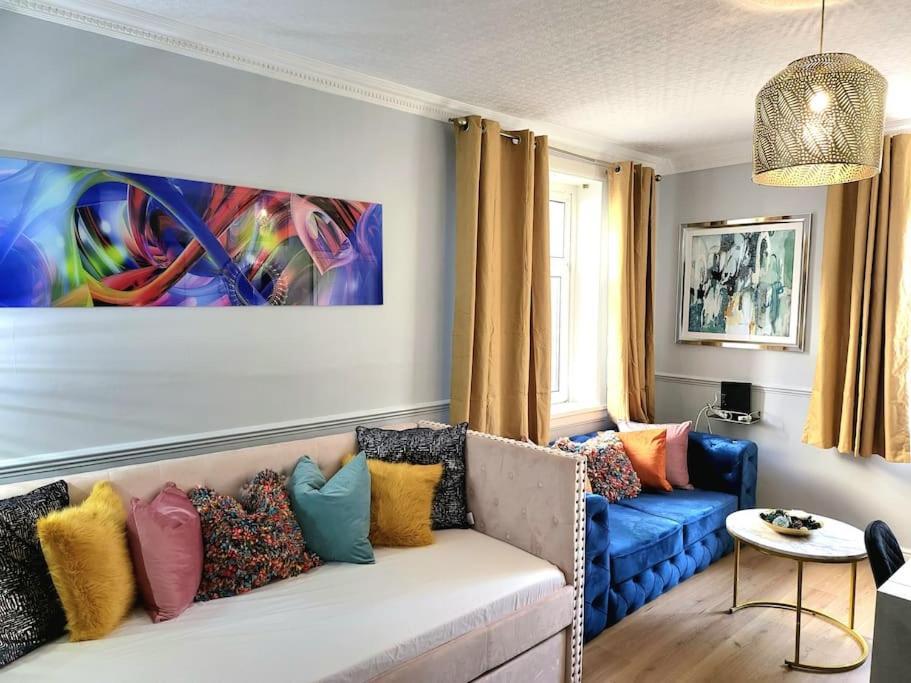 אדינבורו 4 Bedrooms Apartment By Sensational Stay Short Lets & Serviced Accommodation מראה חיצוני תמונה