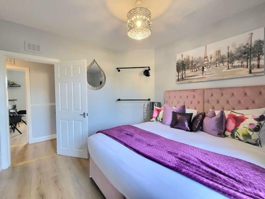 אדינבורו 4 Bedrooms Apartment By Sensational Stay Short Lets & Serviced Accommodation מראה חיצוני תמונה